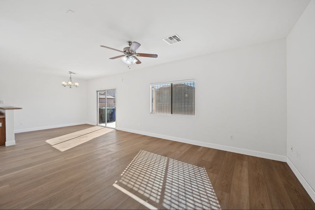 3776 E Felix Blvd - Photo 6 of 31