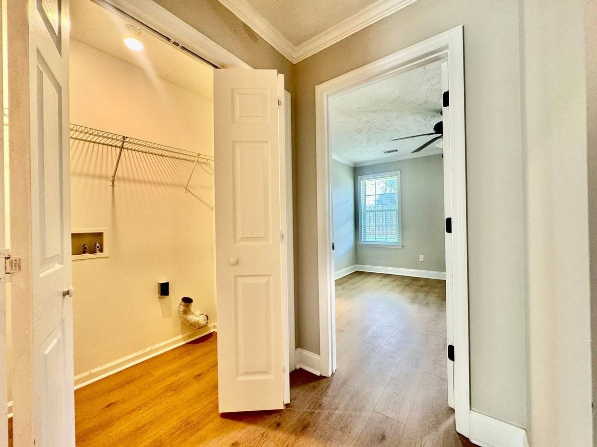 609 Clifden Ct - Photo 7 of 14