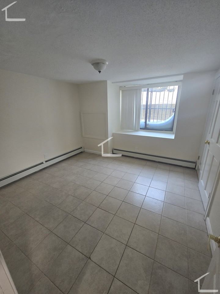 198 Allston St #4 - Photo 4 of 5