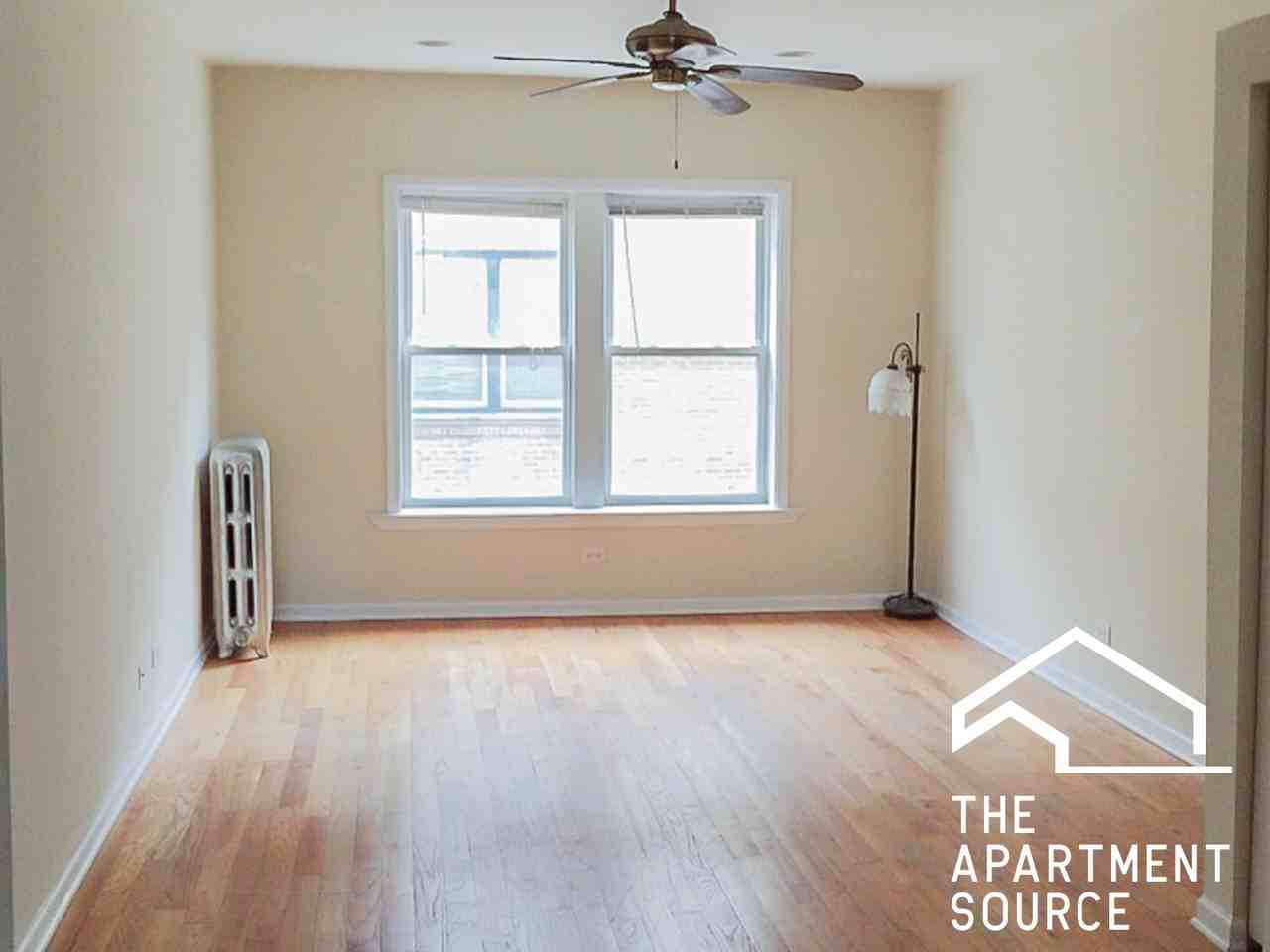 3924 N Pine Grove Ave #2E - Photo 2 of 8