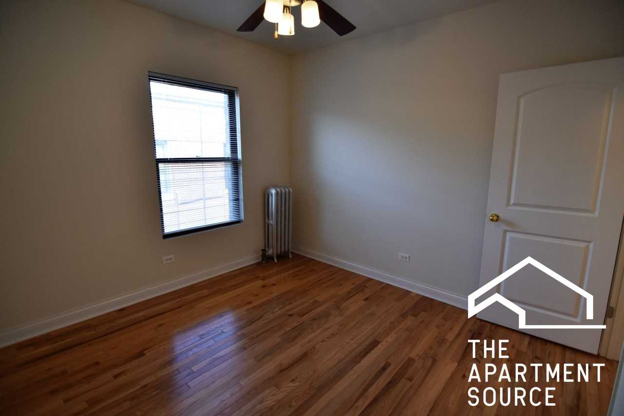 714 W Grace St #3S - Photo 6 of 9