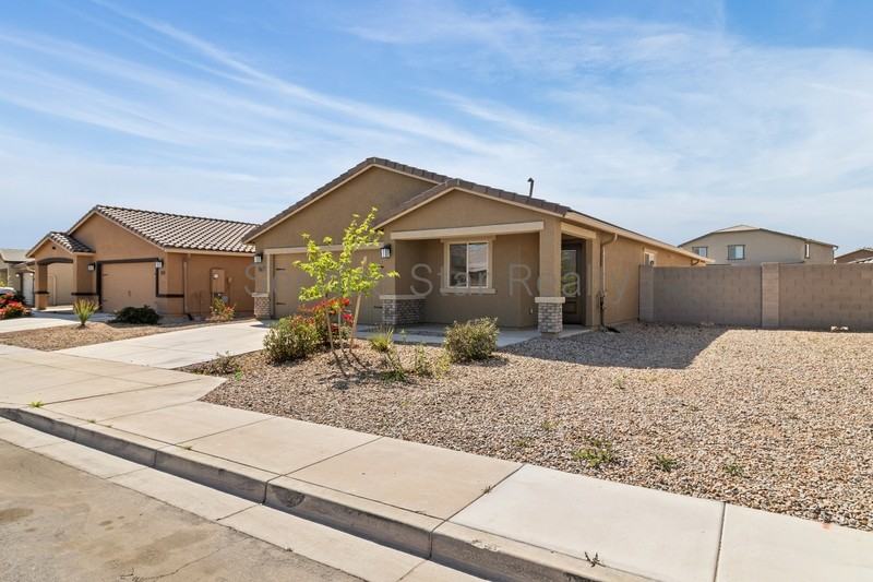 25755 W Winston Dr - Photo 2 of 24
