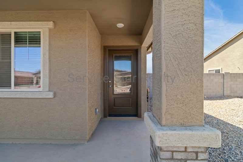 25755 W Winston Dr - Photo 3 of 24