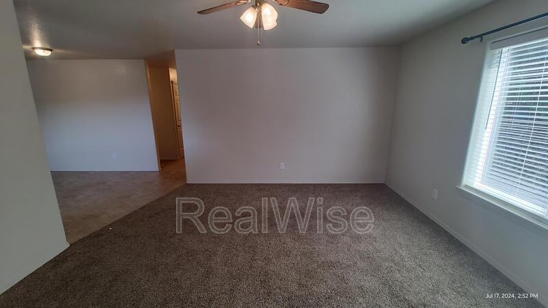 177 Barron Ct - Photo 3 of 21