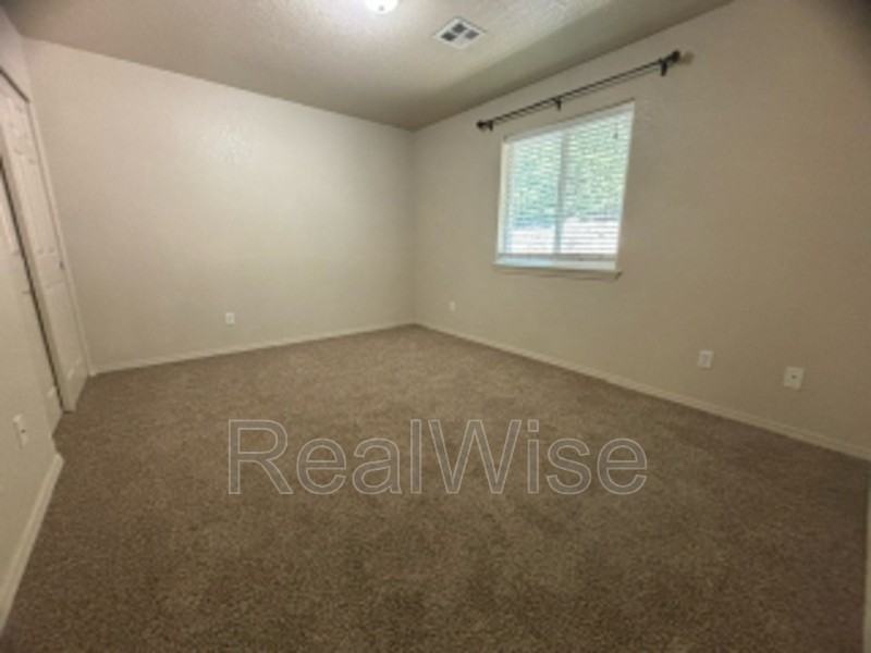 177 Barron Ct - Photo 7 of 21