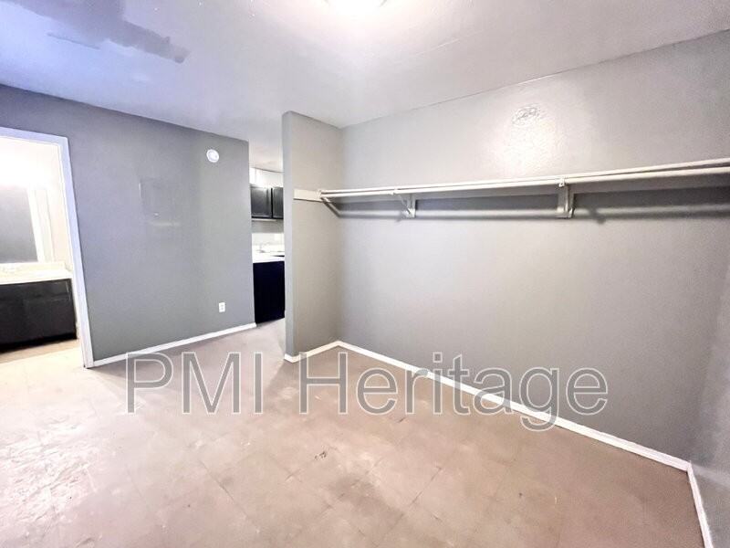 809 E Huntsville Ave #104 - Photo 2 of 6