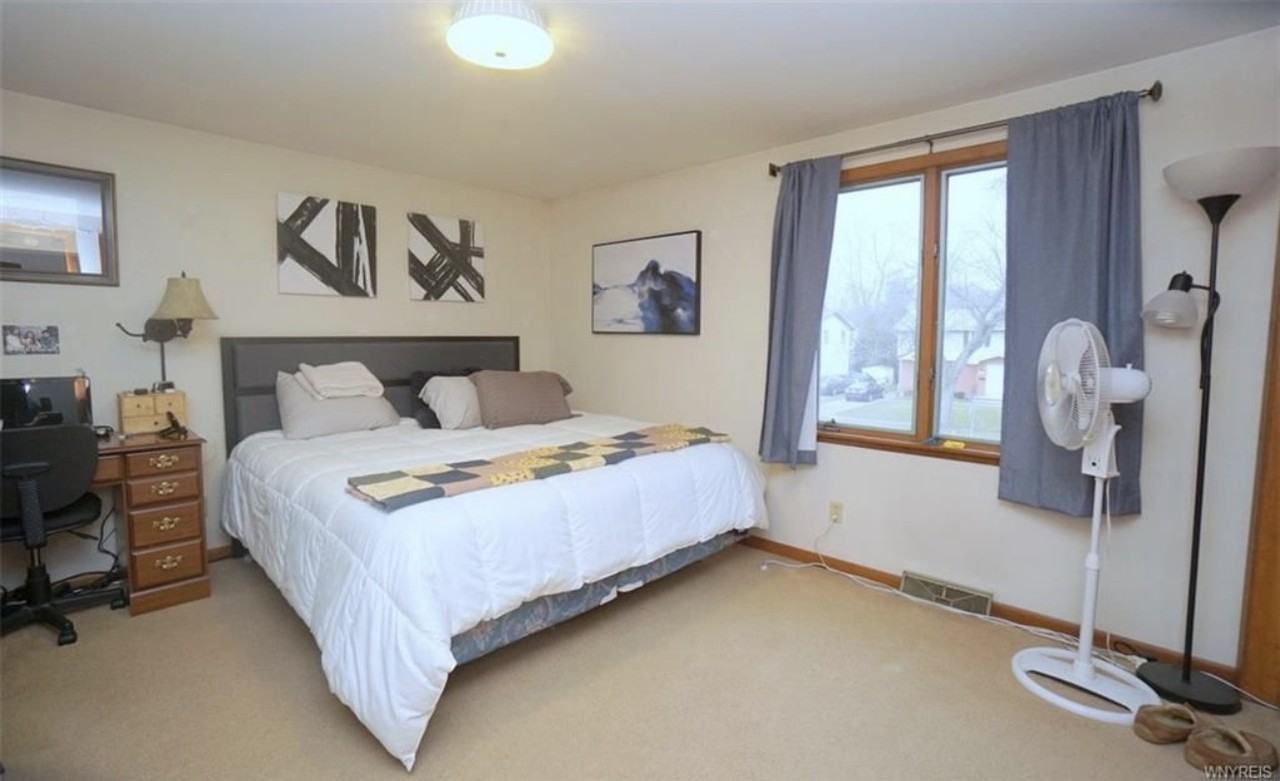 225 Sunshine Dr #225 - Photo 4 of 14