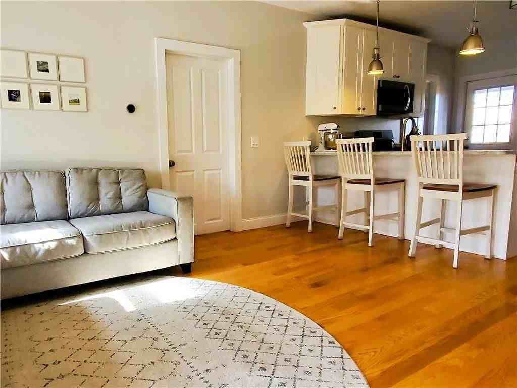 40 Simmons St ##1 - Photo 3 of 20