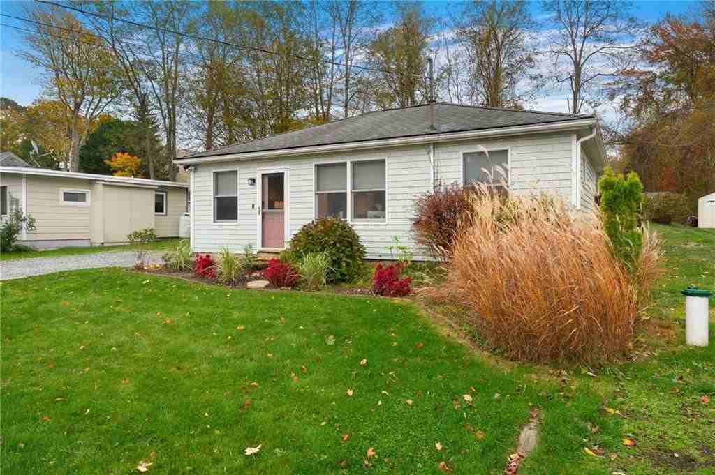 63 Buoy St - Photo 2 of 20