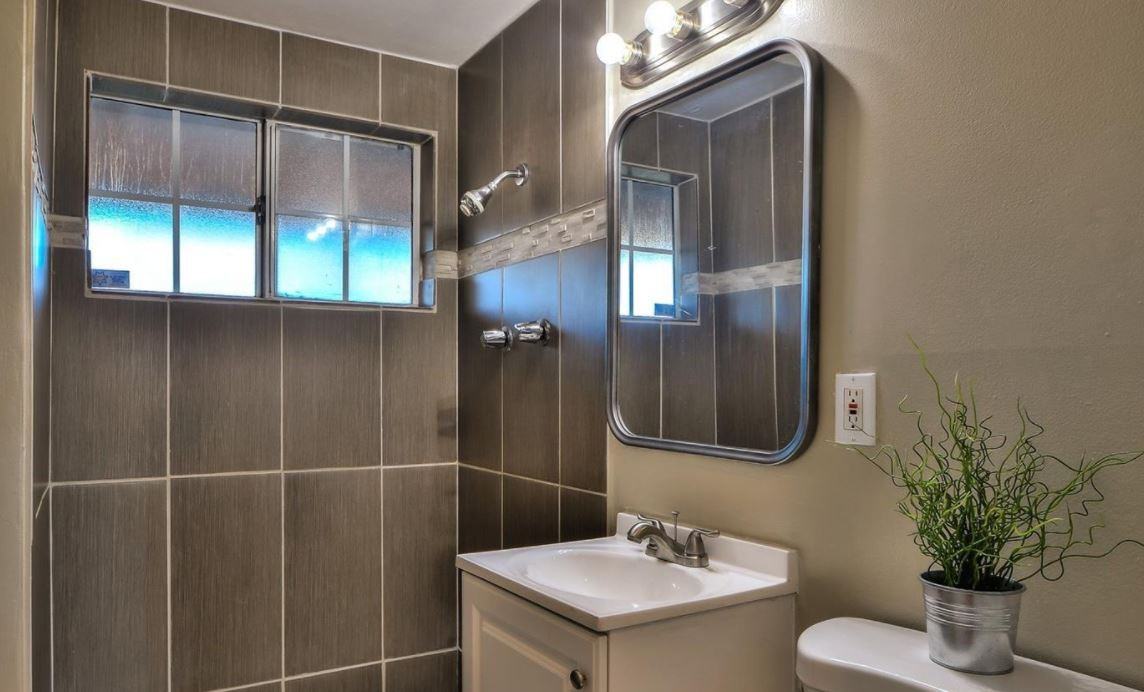 1206 Elliott Dr #NA - Photo 2 of 8