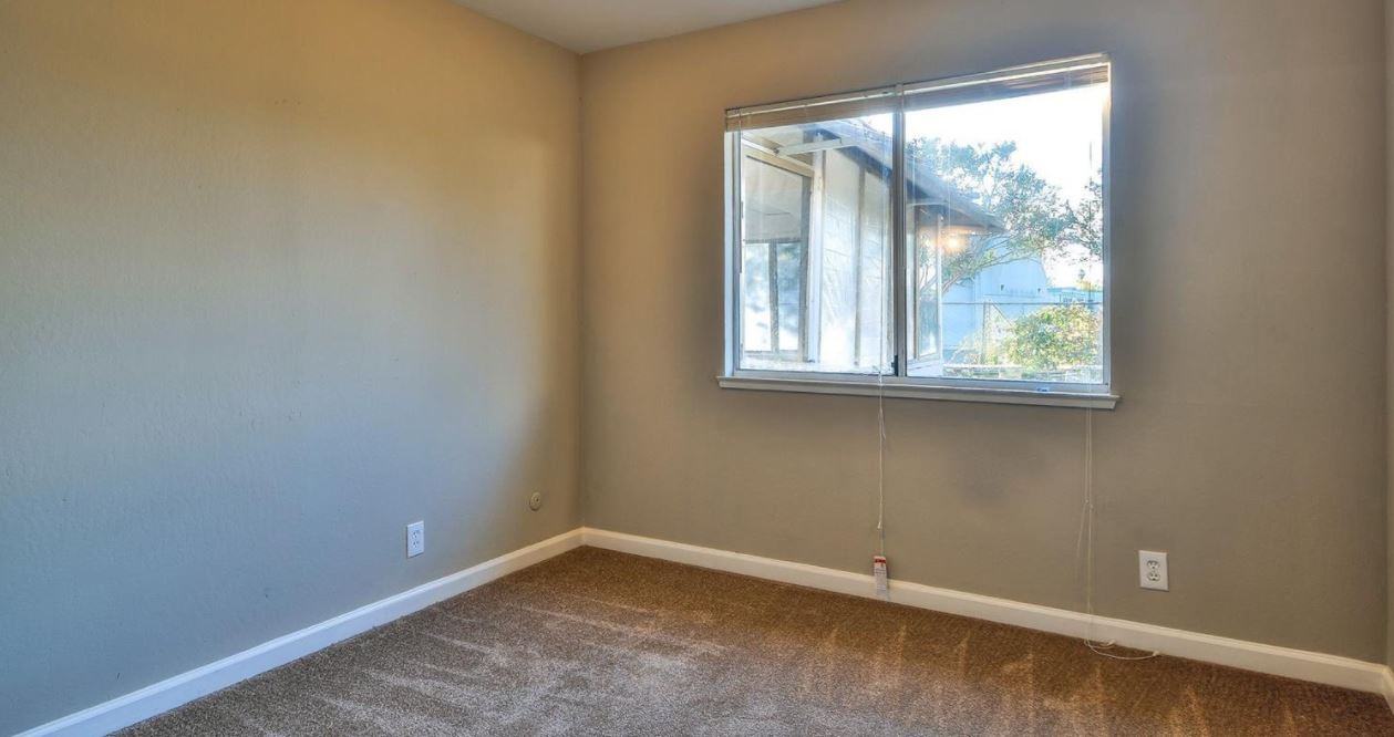 1206 Elliott Dr #NA - Photo 4 of 8