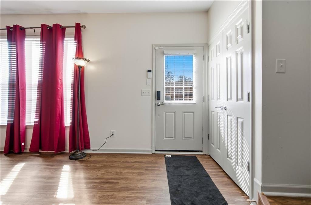 2992 Deerborne Ct Sw - Photo 5 of 18