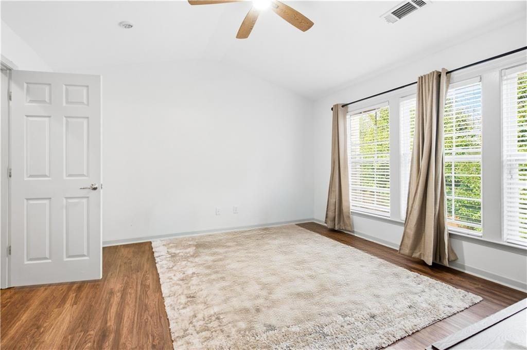 2992 Deerborne Ct Sw - Photo 6 of 18