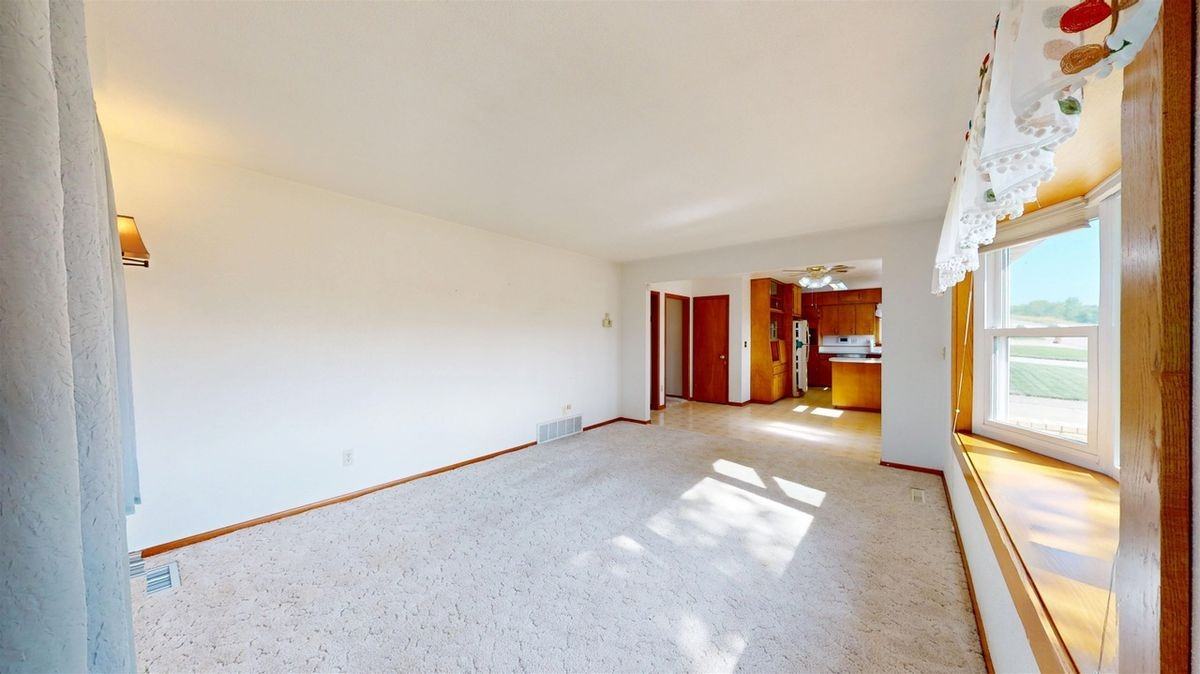 9 27th St Nw - Photo 3 of 14