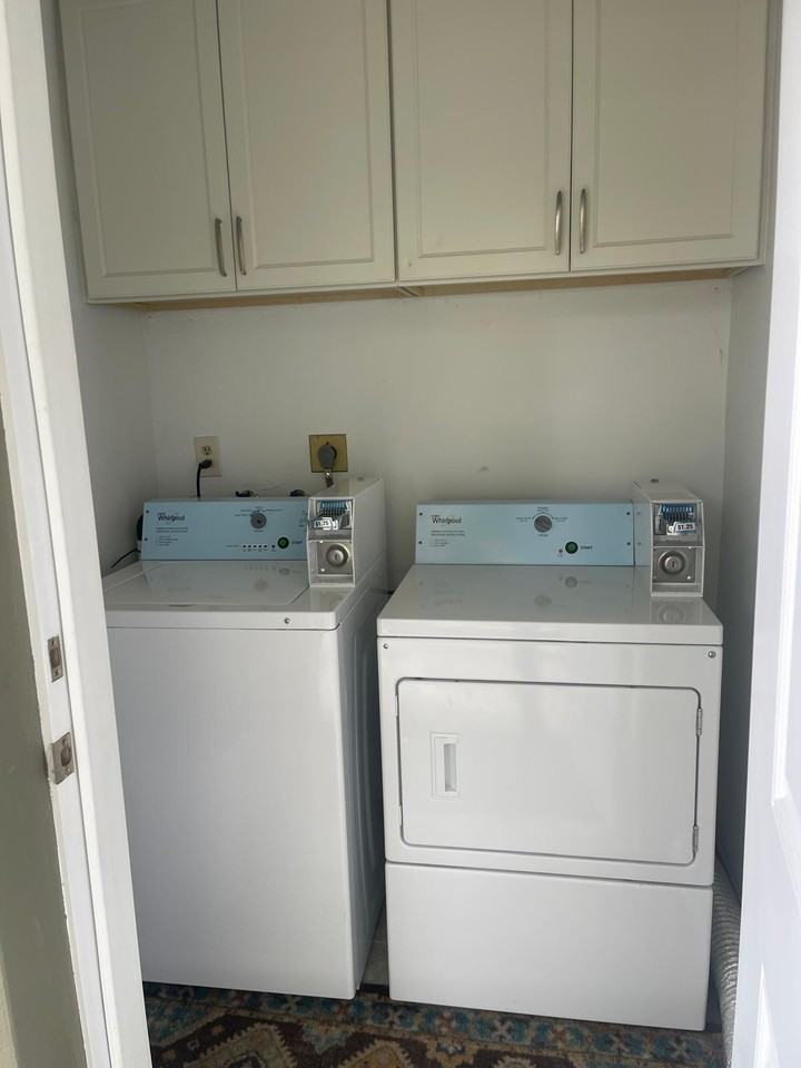 1133 Ne 16th Ave #6 - Photo 5 of 16