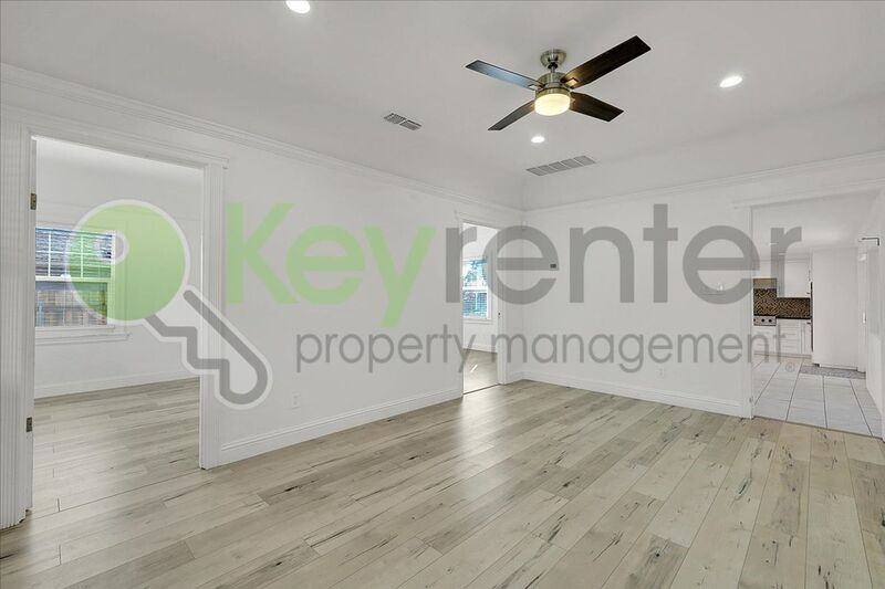 4404 Lantana Ave - Photo 4 of 33