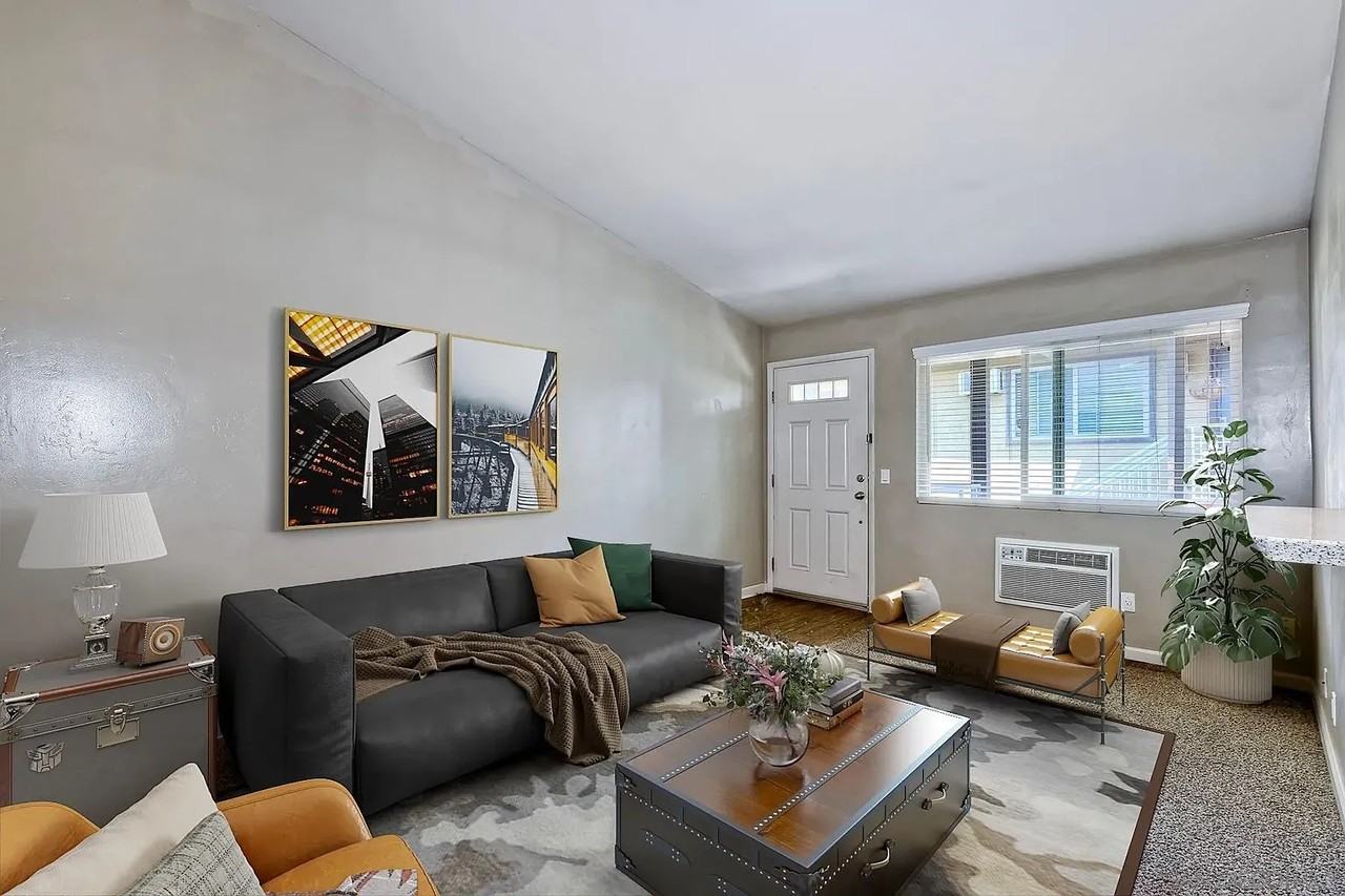 5550 Adelaide Ave - Photo 3 of 14