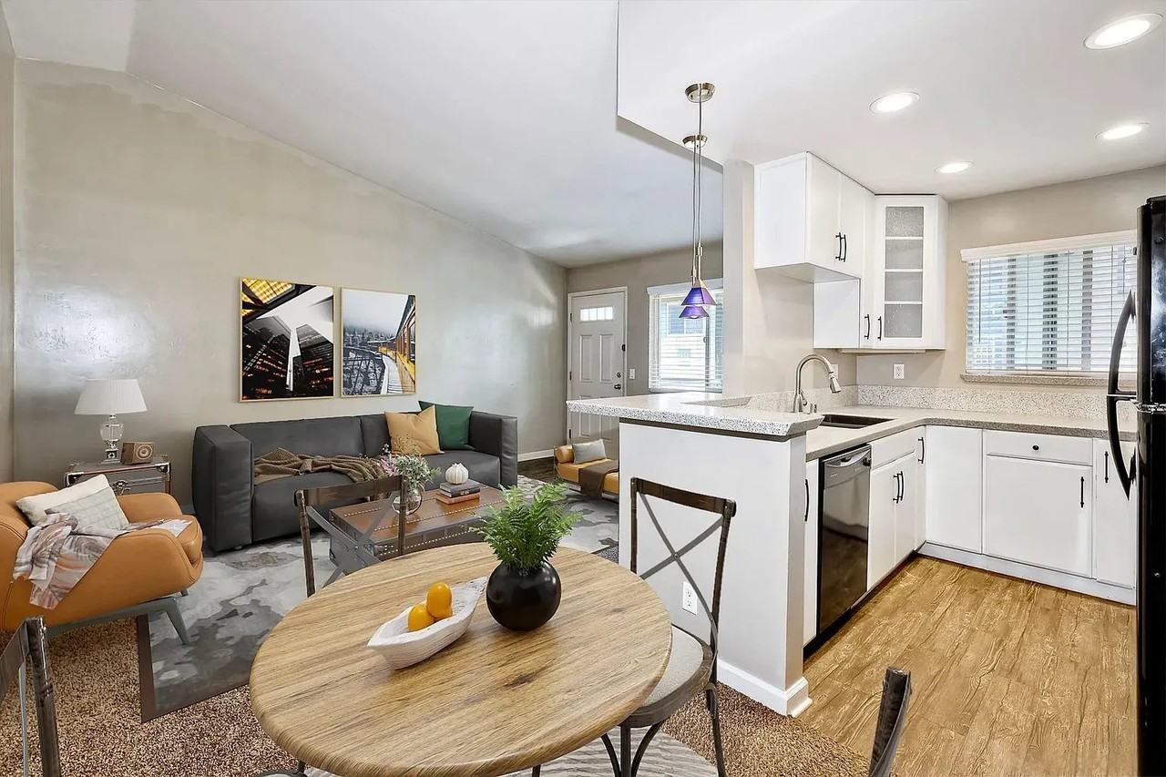 5550 Adelaide Ave - Photo 5 of 14