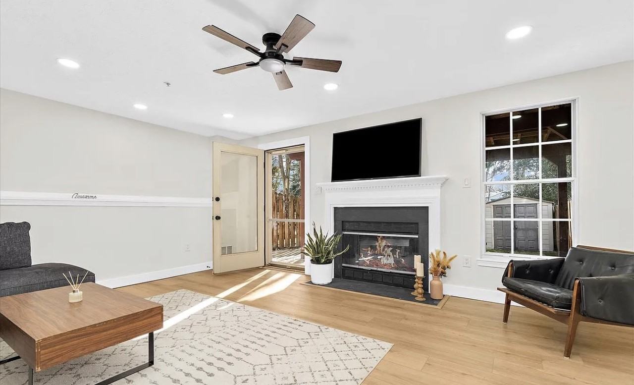 1530 Falstone Ln - Photo 2 of 10