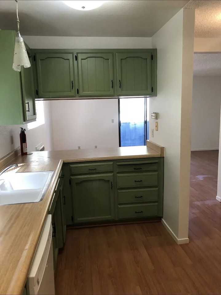 9290 El Bordo Ave - Photo 5 of 10