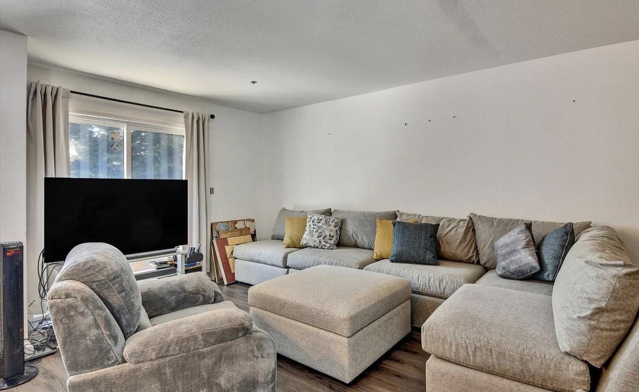 1020 San Gabriel Cir - Photo 2 of 10