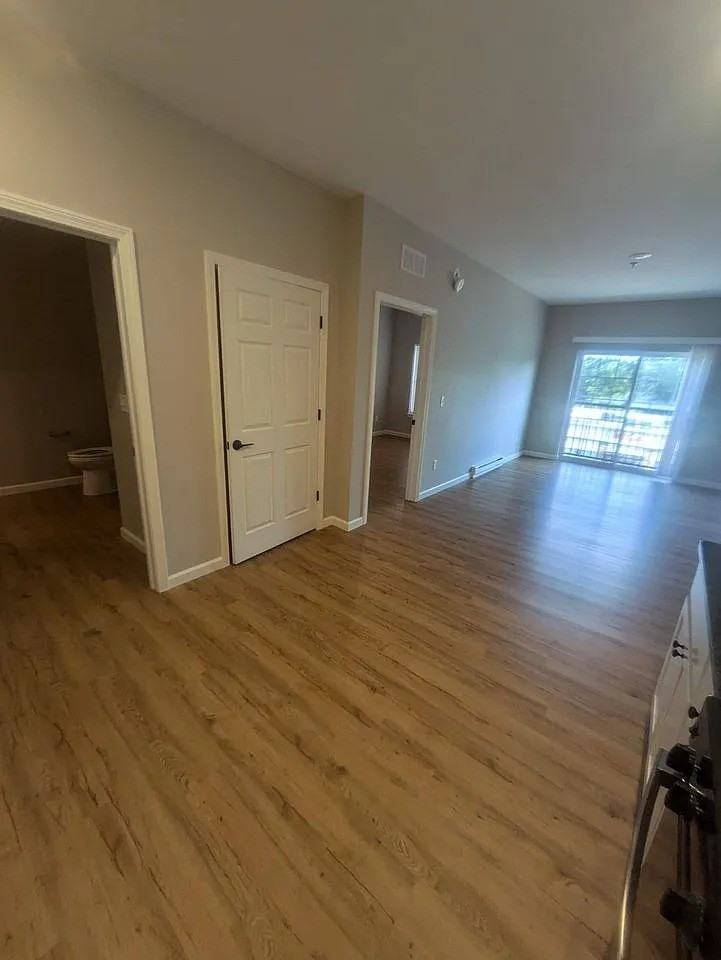 80 Main St - Photo 2 of 7