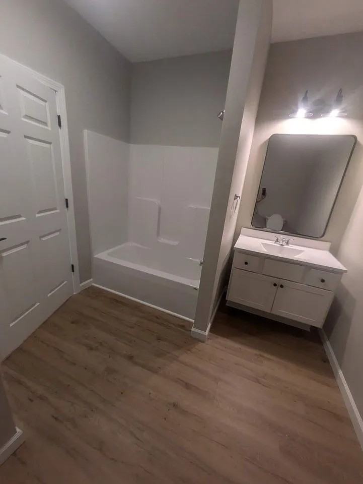 80 Main St - Photo 5 of 7