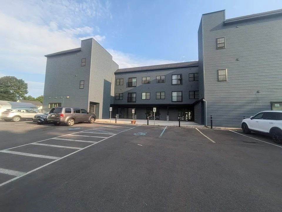 80 Main St - Photo 6 of 7