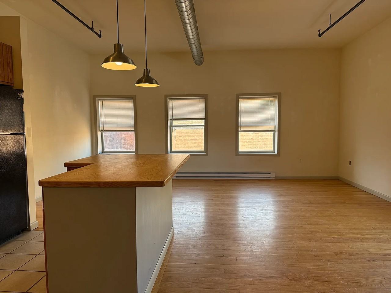 28 Ridge St - Photo 3 of 7