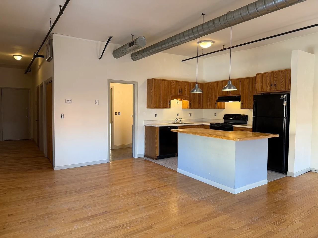 28 Ridge St - Photo 6 of 7