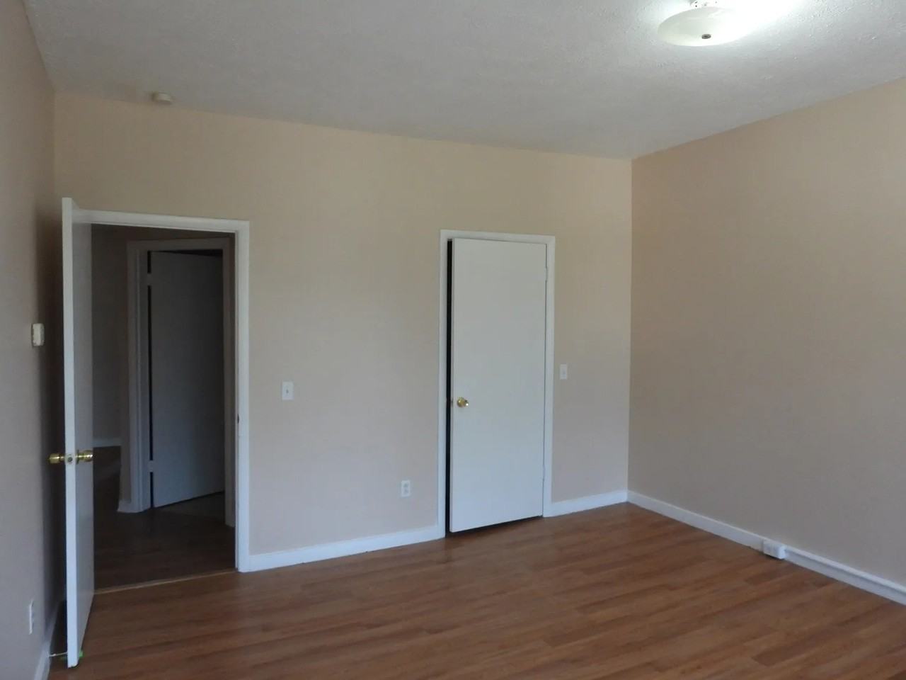 105 Sherman Pkwy - Photo 5 of 9