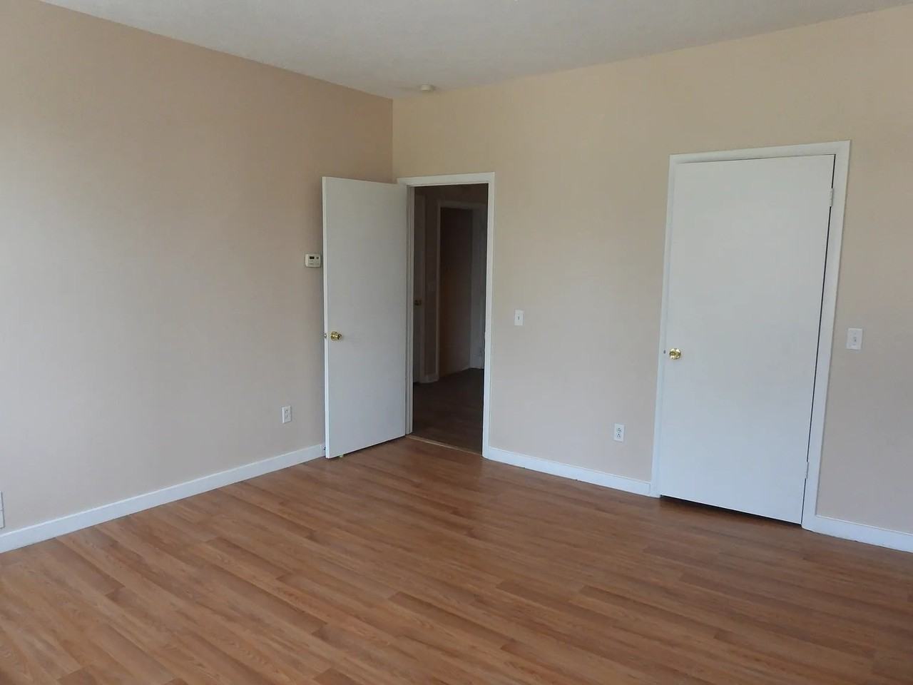 105 Sherman Pkwy - Photo 6 of 9