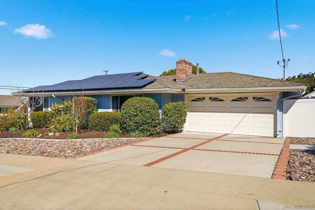 6110 Romany Dr - Photo 2 of 20