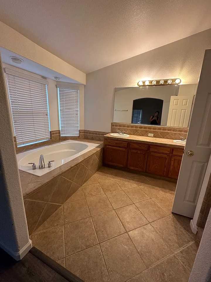 897 W Saffron St - Photo 6 of 11