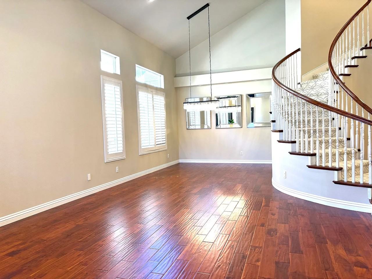27972 Loretha Ln - Photo 2 of 13