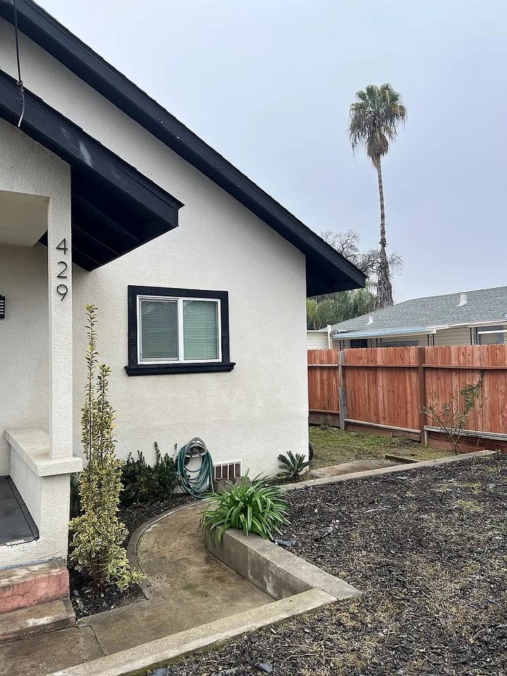 429 Ryder Way - Photo 2 of 12