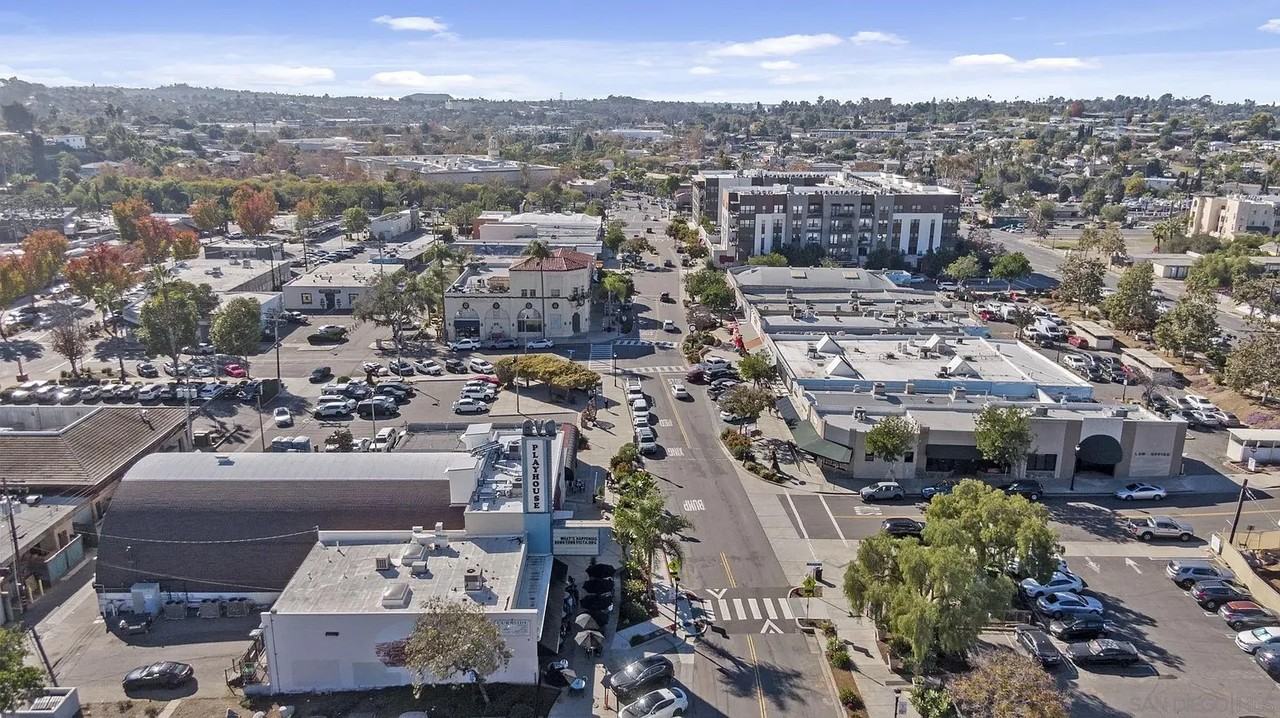 204 N Citrus Ave - Photo 5 of 22