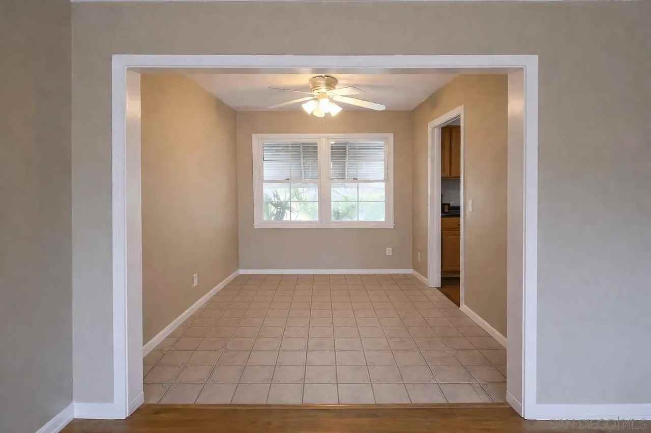 1820 Englewood Dr - Photo 5 of 10