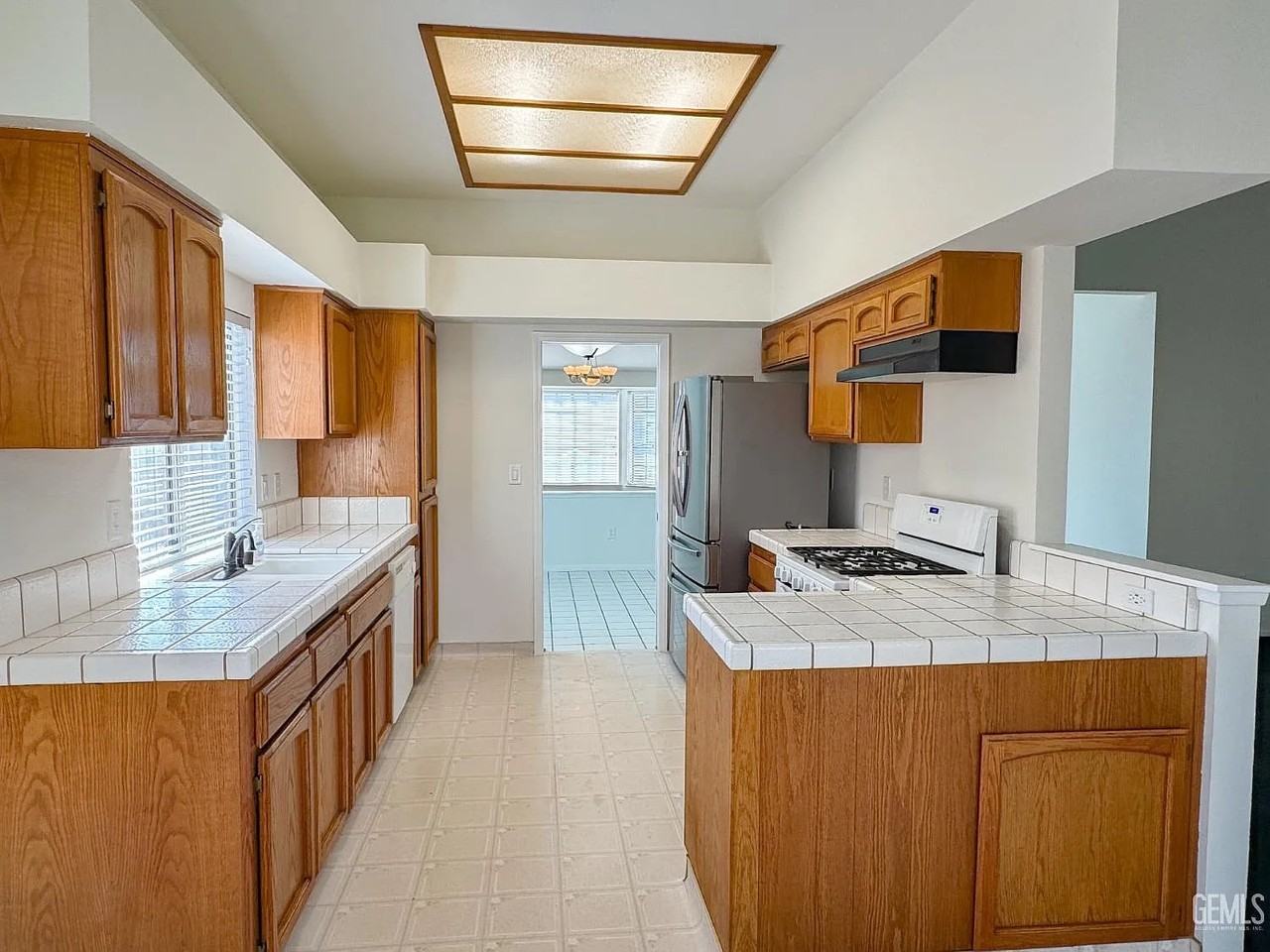 14204 San Esteban Ave - Photo 7 of 19