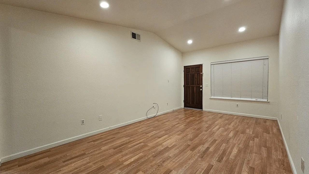 4005 Tresler Ave - Photo 2 of 18