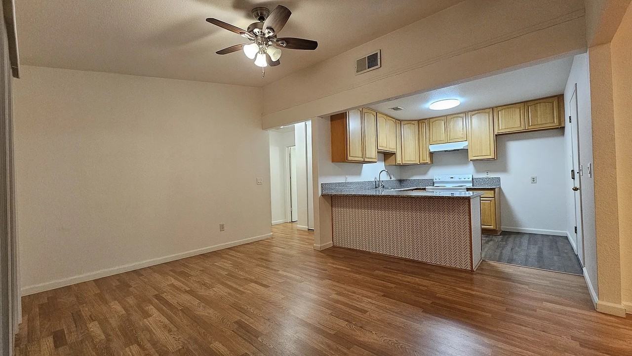 4005 Tresler Ave - Photo 4 of 18