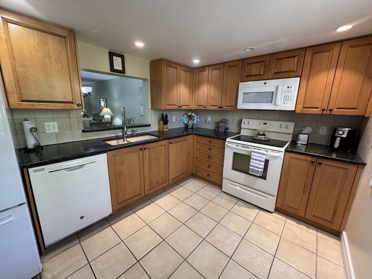 3062 Eastland Blvd #205 - Photo 7 of 25