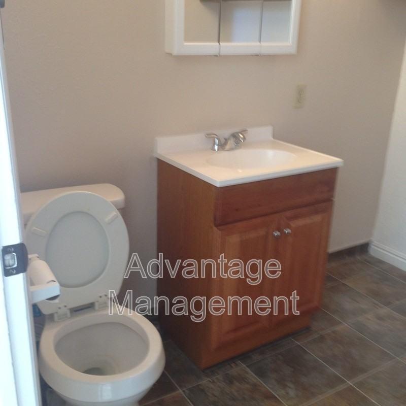 842 Southeast - Photo 4 of 4