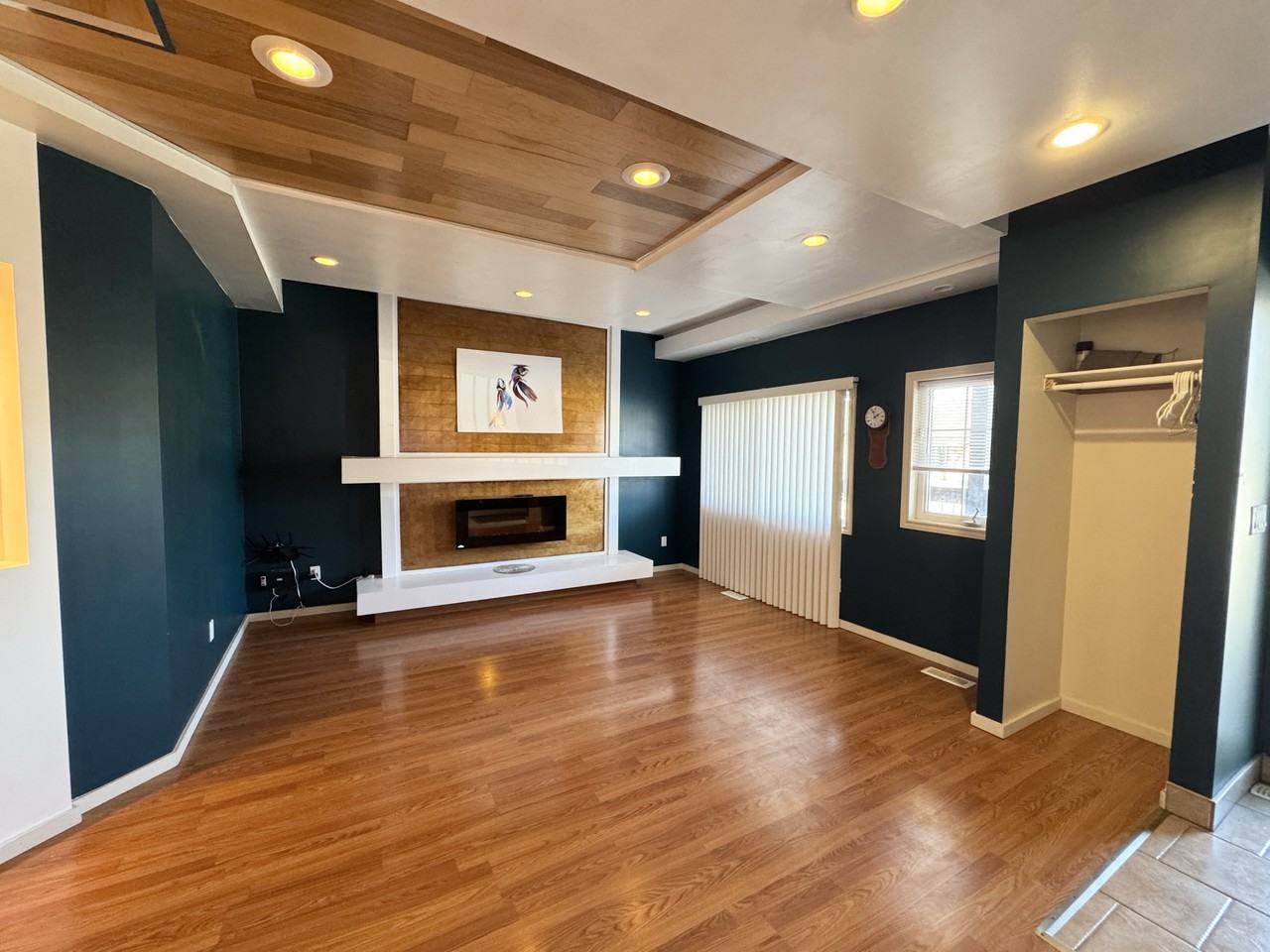 1115 Langlois Ave - Photo 6 of 42