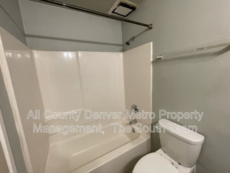 1590 Clinton St #4 - Photo 7 of 9