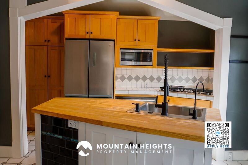 235 Reed Ave - Photo 3 of 40