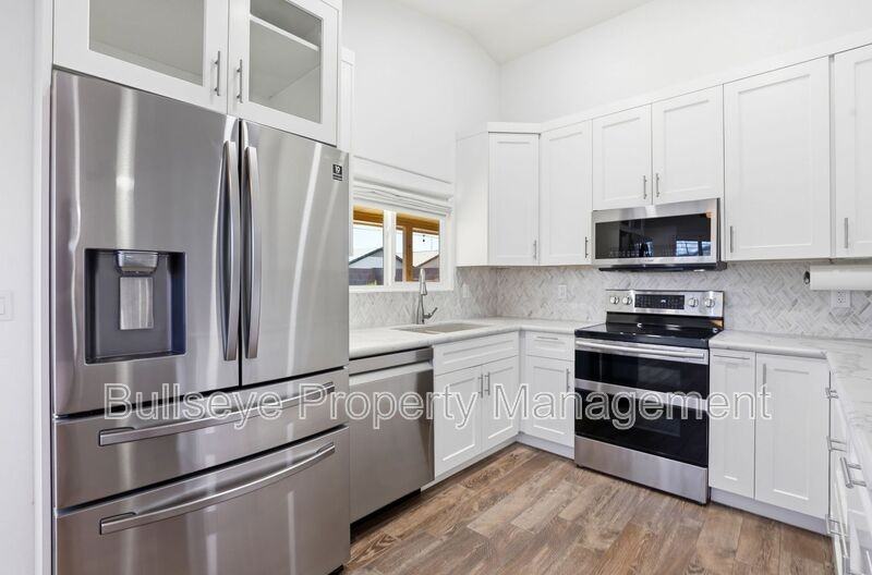 3001 W Matthew Dr - Photo 7 of 23