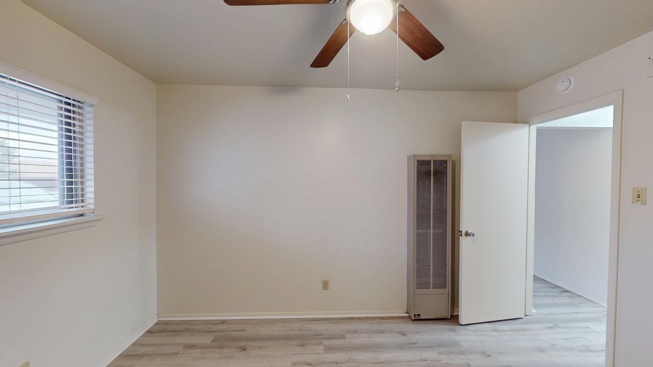 1005 Carlisle Blvd Se - Photo 7 of 29