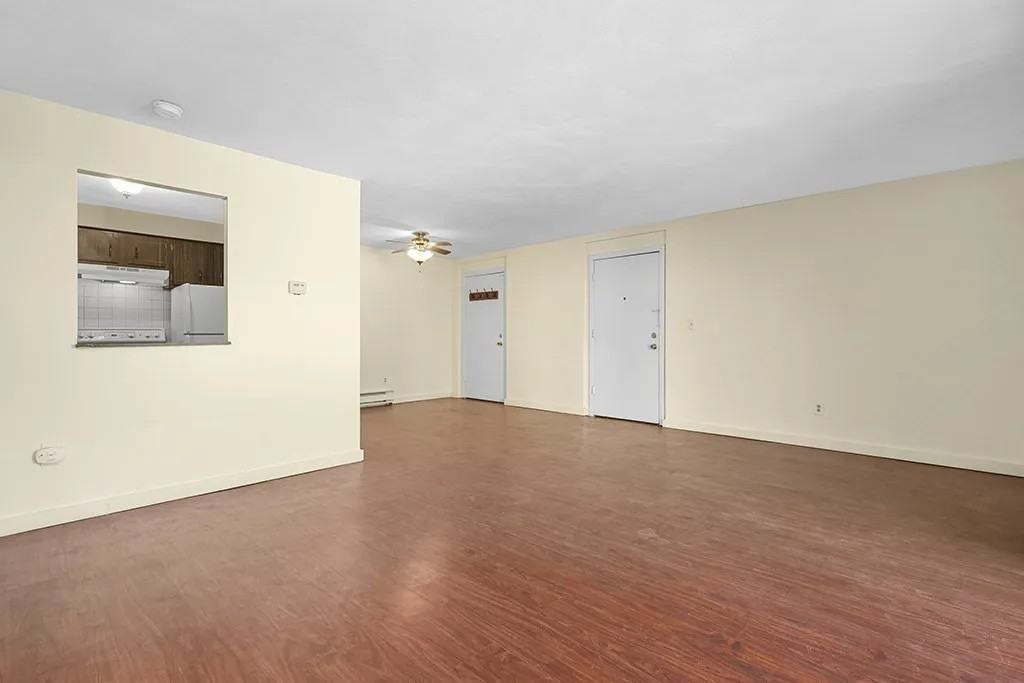 599 Old West Central St - Photo 3 of 20