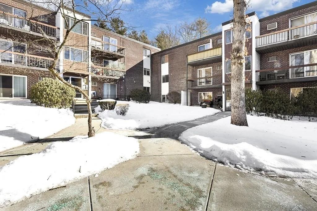 599 Old West Central St - Photo 5 of 20